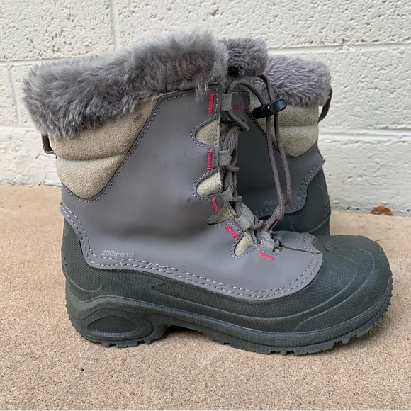 COLUMBIA // Big Kids Bugaboot - Size 5 - Picture 3 of 7